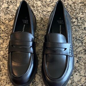 Time and Tru Black Leather Flats with Moccasin Toe